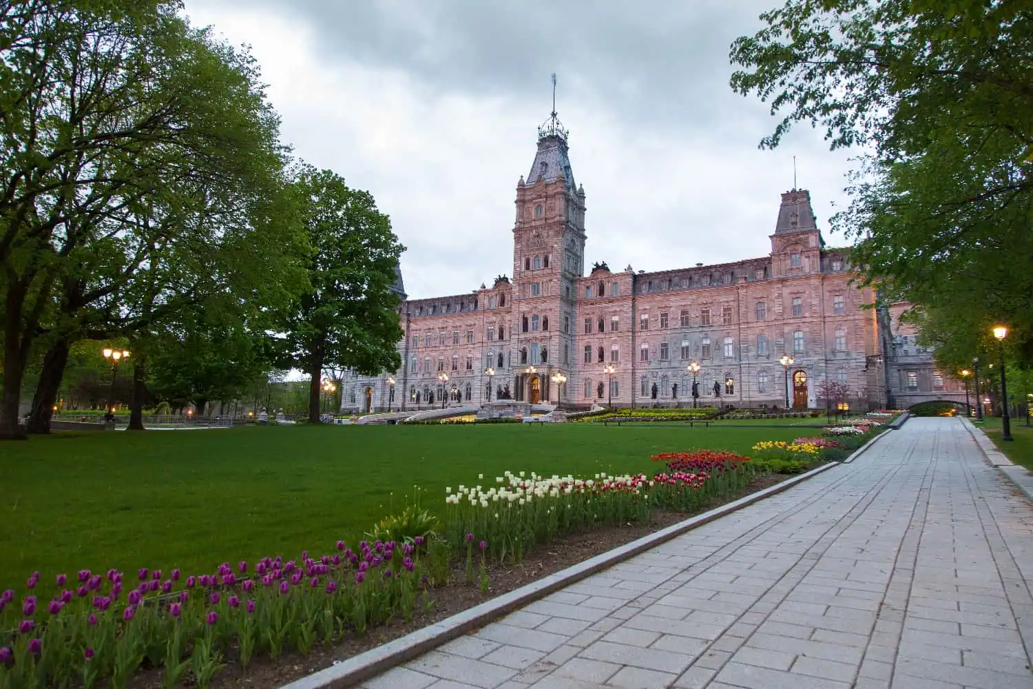 tempo grigio nel Quebec_2705 - Météo Québec : mai 2025 pourrait battre un record de grisaille